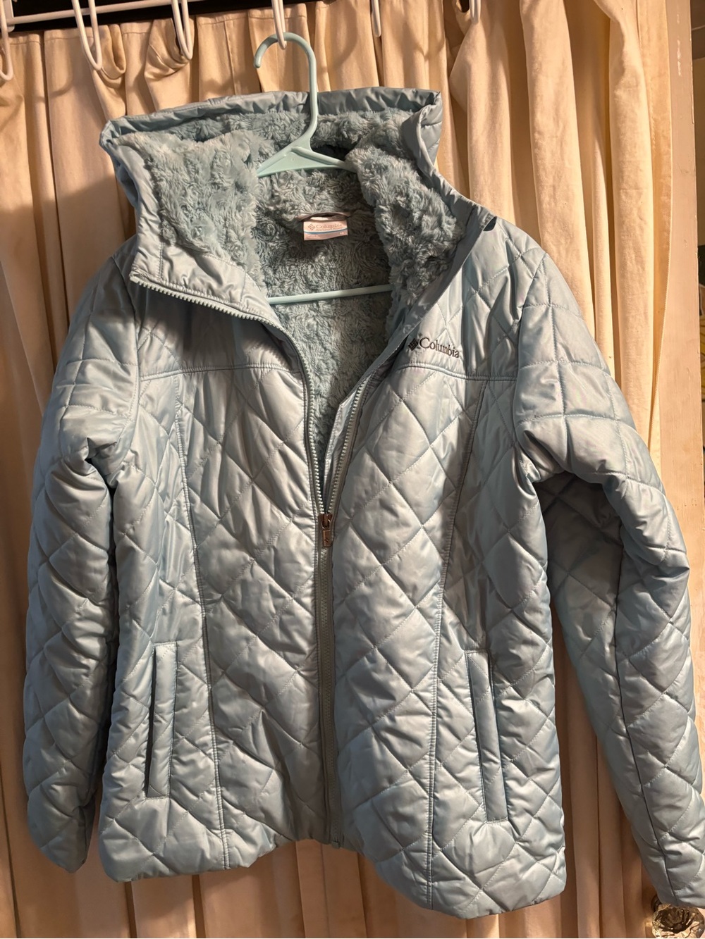 Columbia Light Blue Quilted Puffer Jacket with Plush Lining